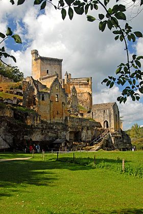 Read more about the article Commarque castle