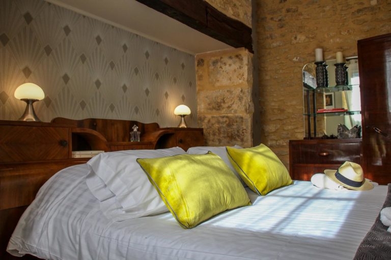 Chambre d'hôte dans maison d'hotes avec piscine et SPA